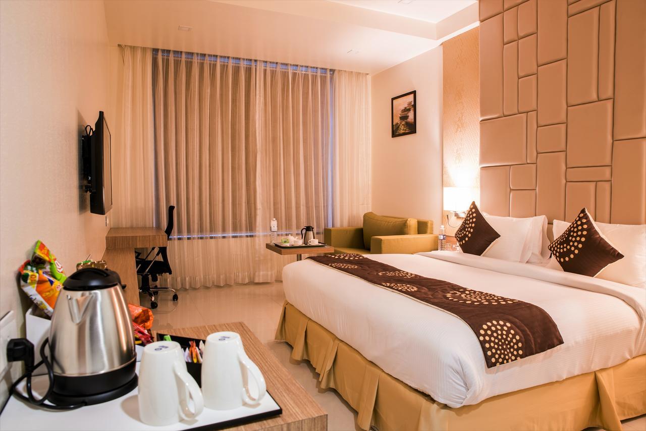 Hotel Grand Rio Нашик Екстер'єр фото