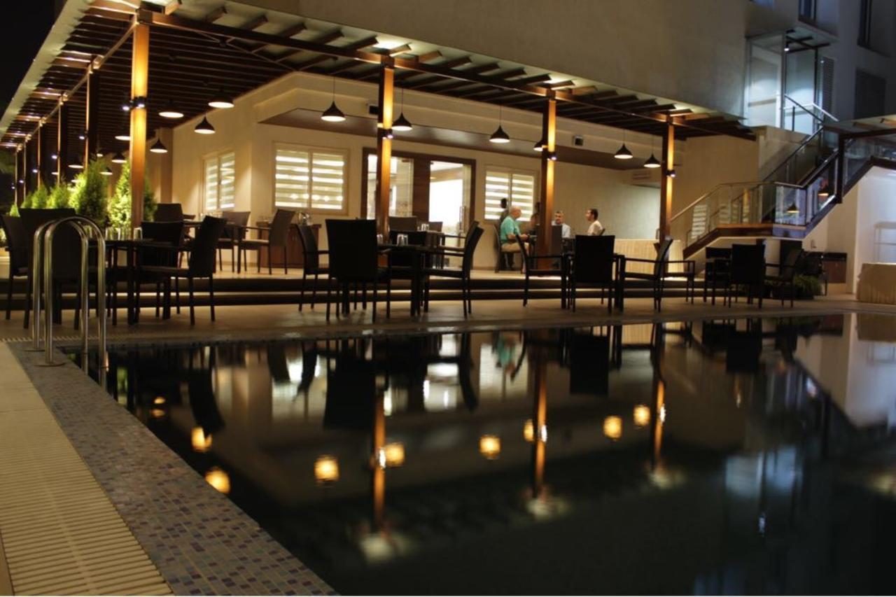 Hotel Grand Rio Нашик Екстер'єр фото